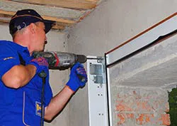 Trust Garage Door Pacoima, CA 818-584-7487 - repair-side